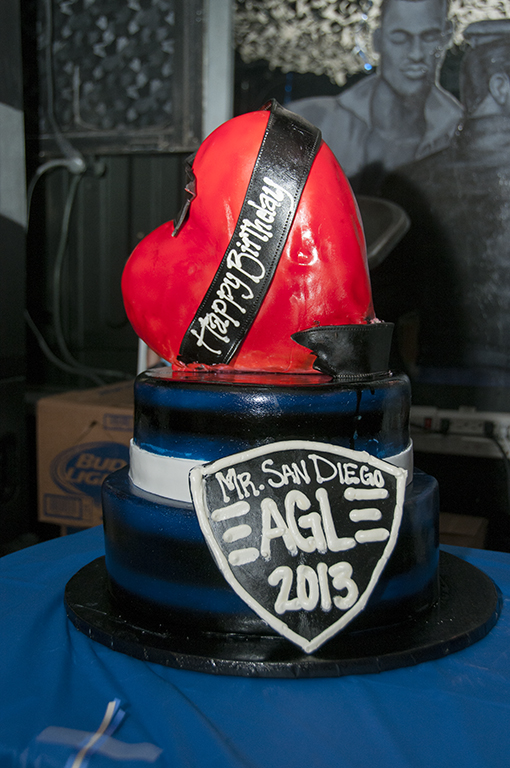 Rob Rog b-day cake - DSC_5130.jpg